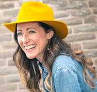 Natalie Fee headshot